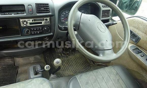 Acheter Occasion Voiture Mazda Bongo Blanc à Beitbridge, Matabeleland South Acheter Occasion Voiture Mazda Bongo Blanc à Beitbridge, Matabeleland South