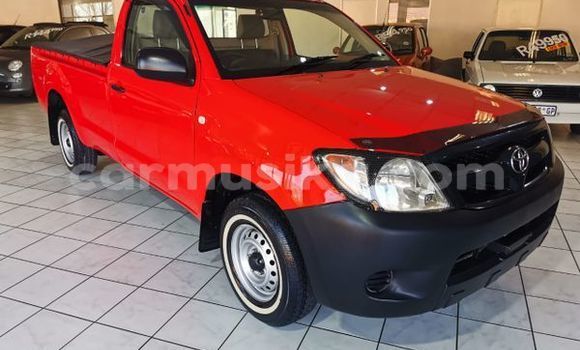 Nunua Ilio tumika Toyota Hilux Nyekundu Gari ndani ya Beitbridge nchini Matabeleland Kusini