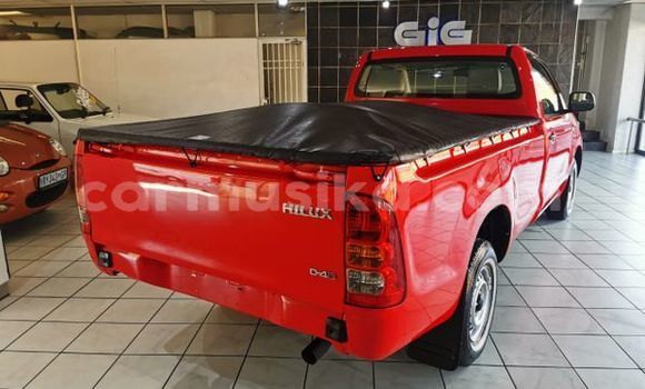 Buy Used Toyota Hilux Red Car in Beitbridge in Matabeleland South Buy Used Toyota Hilux Red Car in Beitbridge in Matabeleland South