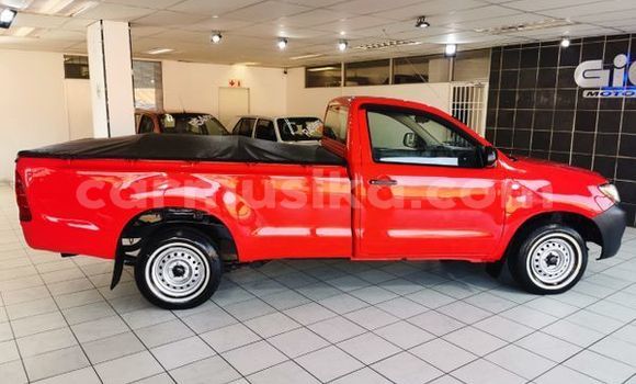 Buy Used Toyota Hilux Red Car in Beitbridge in Matabeleland South Buy Used Toyota Hilux Red Car in Beitbridge in Matabeleland South