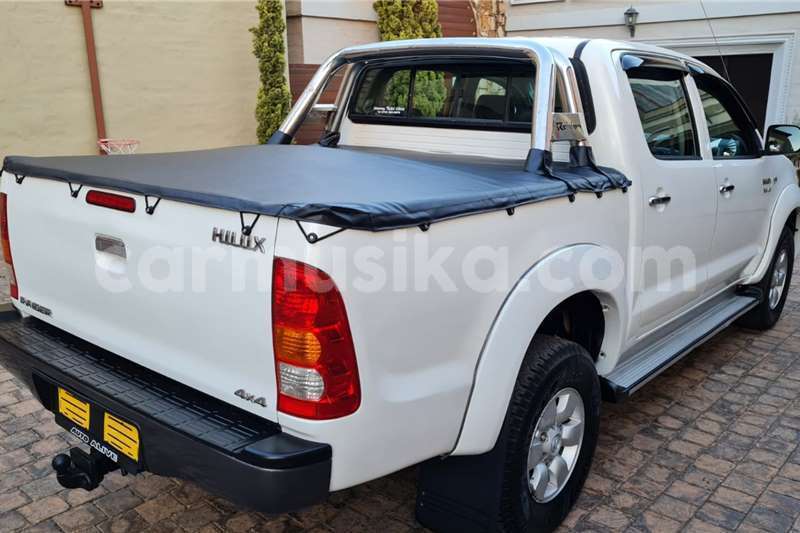 Big with watermark toyota hilux matabeleland south beitbridge 24456