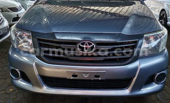 Nunua Ilio tumika Toyota Hilux Fedha Gari ndani ya Beitbridge nchini Matabeleland Kusini Nunua Ilio tumika Toyota Hilux Fedha Gari ndani ya Beitbridge nchini Matabeleland Kusini