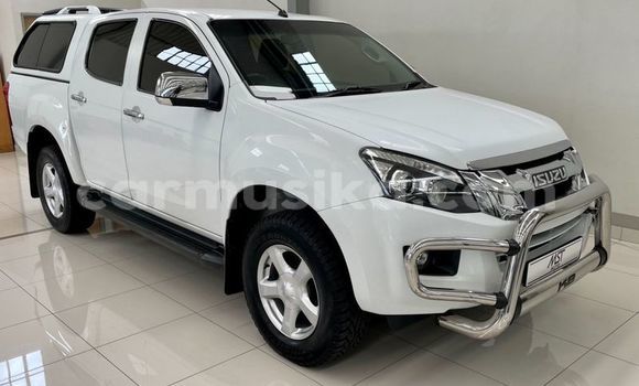 Buy Used Isuzu KB White Car in Beitbridge in Matabeleland South