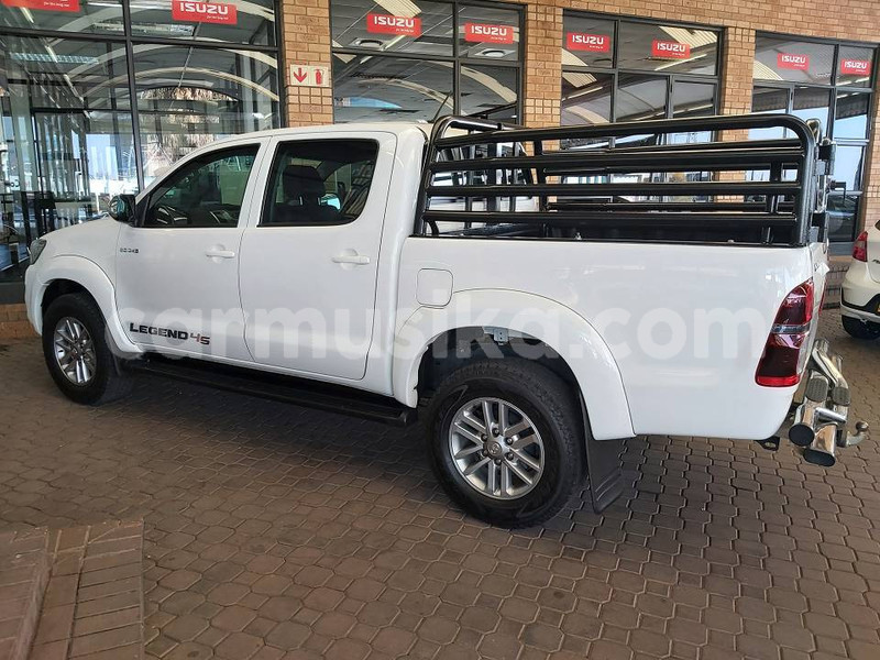 Big with watermark toyota hilux matabeleland south beitbridge 24462