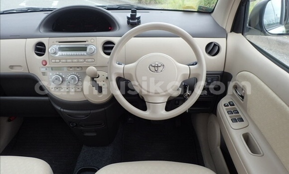 Acheter Occasion Voiture Toyota Sienta Vert à Beitbridge, Matabeleland South Acheter Occasion Voiture Toyota Sienta Vert à Beitbridge, Matabeleland South