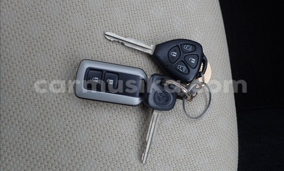 Acheter Occasion Voiture Toyota Sienta Vert à Beitbridge, Matabeleland South Acheter Occasion Voiture Toyota Sienta Vert à Beitbridge, Matabeleland South