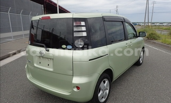 Acheter Occasion Voiture Toyota Sienta Vert à Beitbridge, Matabeleland South Acheter Occasion Voiture Toyota Sienta Vert à Beitbridge, Matabeleland South