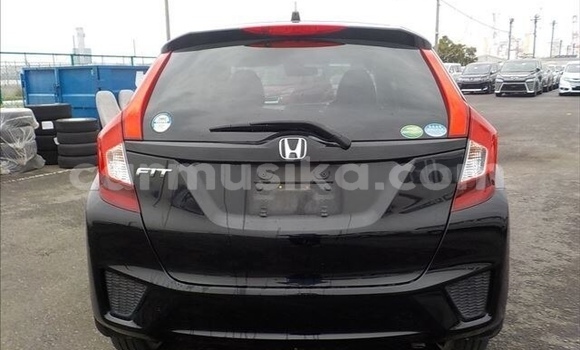 Nunua Ilio tumika Honda Fit Nyeusi Gari ndani ya Beitbridge nchini Matabeleland Kusini Nunua Ilio tumika Honda Fit Nyeusi Gari ndani ya Beitbridge nchini Matabeleland Kusini