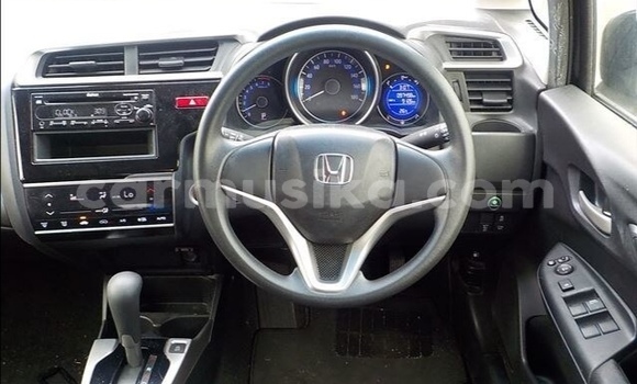 Nunua Ilio tumika Honda Fit Nyeusi Gari ndani ya Beitbridge nchini Matabeleland Kusini Nunua Ilio tumika Honda Fit Nyeusi Gari ndani ya Beitbridge nchini Matabeleland Kusini