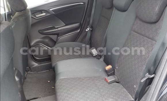 Nunua Ilio tumika Honda Fit Nyeusi Gari ndani ya Beitbridge nchini Matabeleland Kusini Nunua Ilio tumika Honda Fit Nyeusi Gari ndani ya Beitbridge nchini Matabeleland Kusini