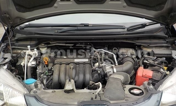 Nunua Ilio tumika Honda Fit Nyeusi Gari ndani ya Beitbridge nchini Matabeleland Kusini Nunua Ilio tumika Honda Fit Nyeusi Gari ndani ya Beitbridge nchini Matabeleland Kusini