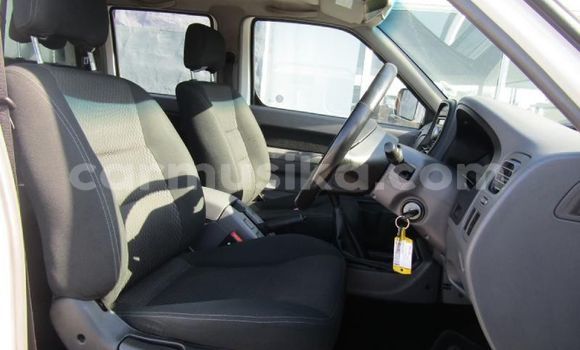 Acheter Occasion Voiture Nissan NP 300 Blanc à Beitbridge, Matabeleland South Acheter Occasion Voiture Nissan NP 300 Blanc à Beitbridge, Matabeleland South