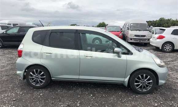 Buy Used Honda Fit Silver Car in Beitbridge in Matabeleland South Buy Used Honda Fit Silver Car in Beitbridge in Matabeleland South