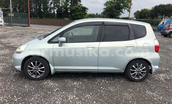 Buy Used Honda Fit Silver Car in Beitbridge in Matabeleland South Buy Used Honda Fit Silver Car in Beitbridge in Matabeleland South