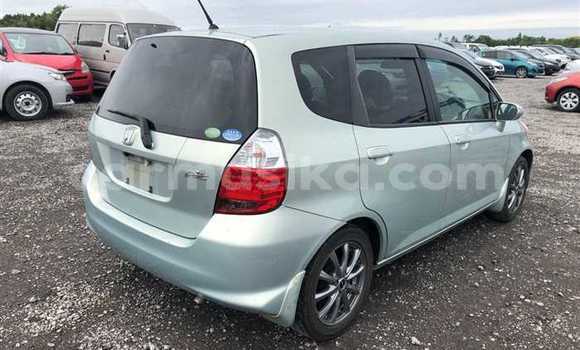 Buy Used Honda Fit Silver Car in Beitbridge in Matabeleland South Buy Used Honda Fit Silver Car in Beitbridge in Matabeleland South