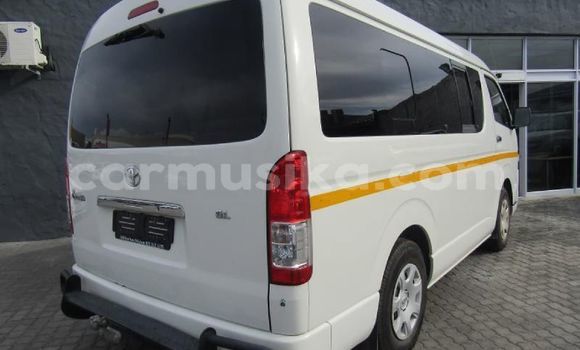 Tenga Tsaru Toyota Hiace Chena Mota in Beitbridge in Matabeleland South Tenga Tsaru Toyota Hiace Chena Mota in Beitbridge in Matabeleland South