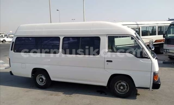 Acheter Occasion Voiture Nissan Caravan Blanc à Beitbridge, Matabeleland South Acheter Occasion Voiture Nissan Caravan Blanc à Beitbridge, Matabeleland South