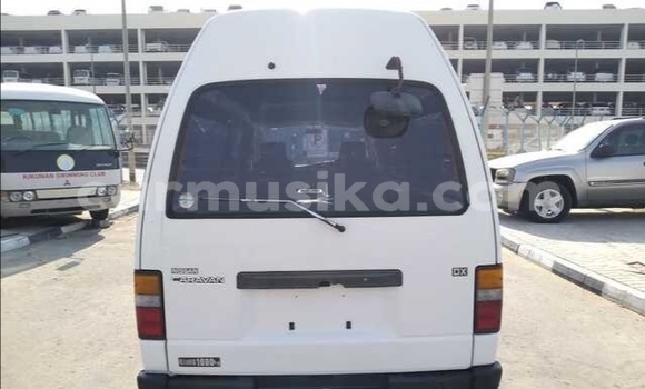 Acheter Occasion Voiture Nissan Caravan Blanc à Beitbridge, Matabeleland South Acheter Occasion Voiture Nissan Caravan Blanc à Beitbridge, Matabeleland South