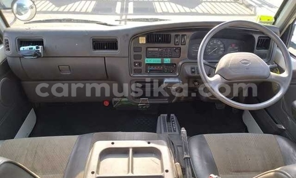 Acheter Occasion Voiture Nissan Caravan Blanc à Beitbridge, Matabeleland South Acheter Occasion Voiture Nissan Caravan Blanc à Beitbridge, Matabeleland South