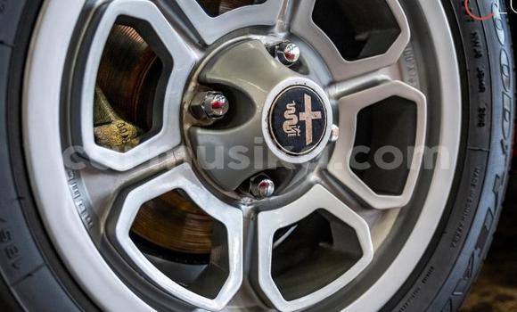 Acheter Occasion Voiture Alfa Romeo GTV Rouge à Borrowdale, Harare Acheter Occasion Voiture Alfa Romeo GTV Rouge à Borrowdale, Harare