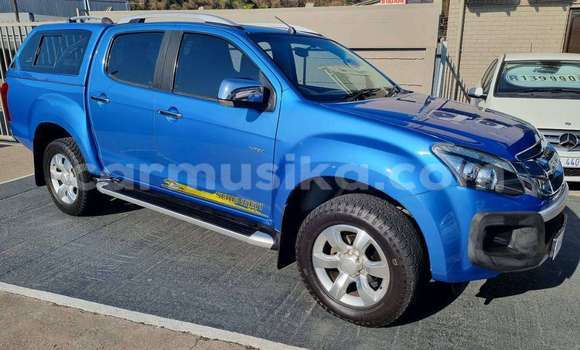 Nunua Ilio tumika Isuzu KB Bluu Gari ndani ya Beitbridge nchini Matabeleland Kusini