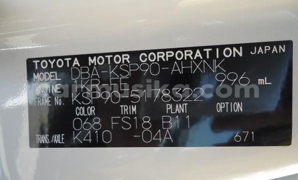 Nunua Ilio tumika Toyota Vitz Nyeupe Gari ndani ya Beitbridge nchini Matabeleland Kusini Nunua Ilio tumika Toyota Vitz Nyeupe Gari ndani ya Beitbridge nchini Matabeleland Kusini