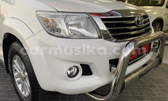 Nunua Ilio tumika Toyota Hilux Nyeupe Gari ndani ya Beitbridge nchini Matabeleland Kusini Nunua Ilio tumika Toyota Hilux Nyeupe Gari ndani ya Beitbridge nchini Matabeleland Kusini