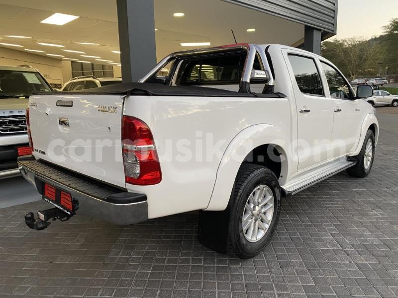 Big with watermark toyota hilux matabeleland south beitbridge 24485