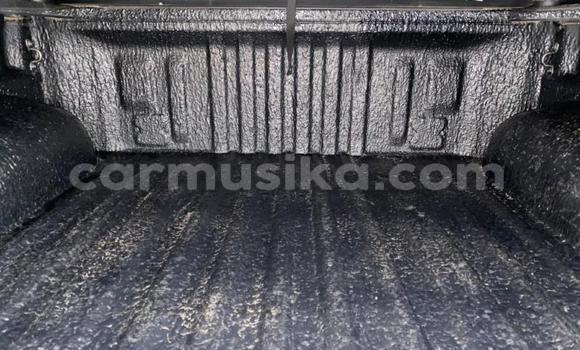 Nunua Ilio tumika Toyota Hilux Nyeupe Gari ndani ya Beitbridge nchini Matabeleland Kusini Nunua Ilio tumika Toyota Hilux Nyeupe Gari ndani ya Beitbridge nchini Matabeleland Kusini