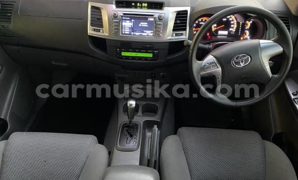 Nunua Ilio tumika Toyota Hilux Nyeupe Gari ndani ya Beitbridge nchini Matabeleland Kusini Nunua Ilio tumika Toyota Hilux Nyeupe Gari ndani ya Beitbridge nchini Matabeleland Kusini