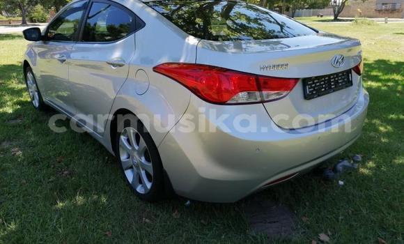 Tenga Tsaru Hyundai Lantra Sirivha Mota in Beitbridge in Matabeleland South Tenga Tsaru Hyundai Lantra Sirivha Mota in Beitbridge in Matabeleland South