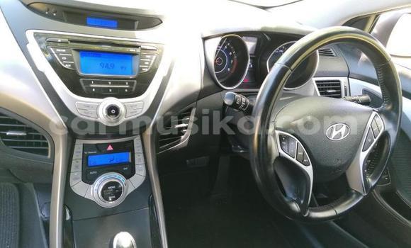 Tenga Tsaru Hyundai Lantra Sirivha Mota in Beitbridge in Matabeleland South Tenga Tsaru Hyundai Lantra Sirivha Mota in Beitbridge in Matabeleland South