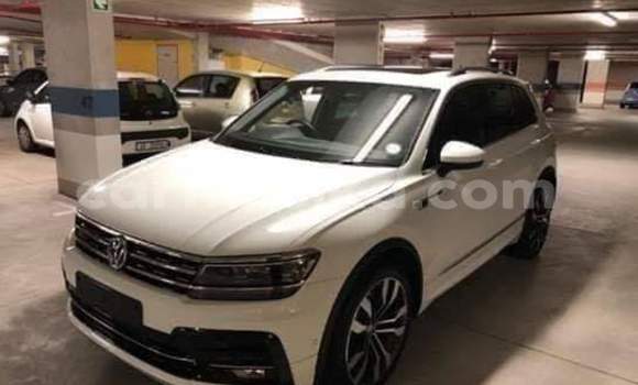 Buy Used Volkswagen Tiguan White Car in Beitbridge in Matabeleland South Buy Used Volkswagen Tiguan White Car in Beitbridge in Matabeleland South