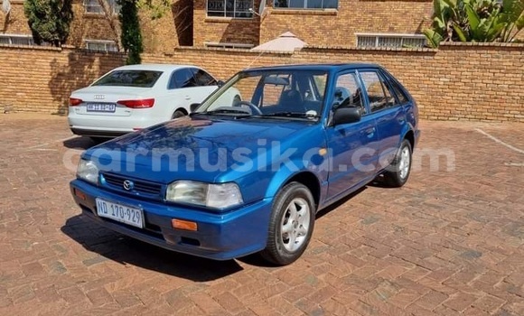 Tenga Tsaru Mazda 323 Bhuruu Mota in Beitbridge in Matabeleland South