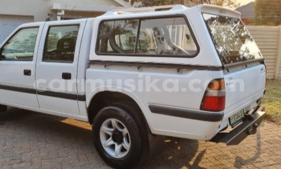 Tenga Tsaru Isuzu KB Chena Mota in Beitbridge in Matabeleland South Tenga Tsaru Isuzu KB Chena Mota in Beitbridge in Matabeleland South