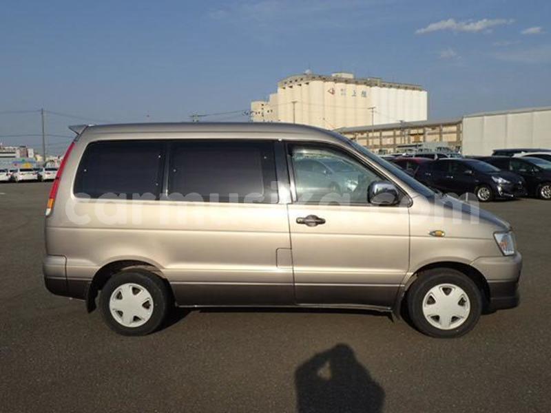 Big with watermark toyota noah matabeleland south beitbridge 24511
