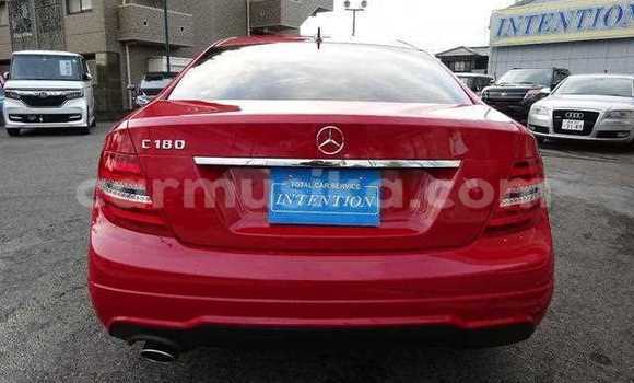 Acheter Occasion Voiture Mercedes‒Benz C-klasse Rouge à Beitbridge, Matabeleland South Acheter Occasion Voiture Mercedes‒Benz C-klasse Rouge à Beitbridge, Matabeleland South
