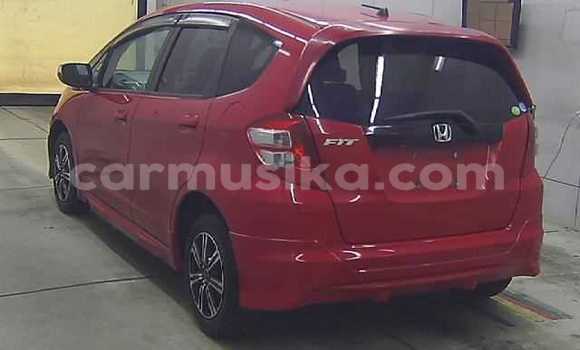 Acheter Occasion Voiture Honda Fit Rouge à Beitbridge, Matabeleland South Acheter Occasion Voiture Honda Fit Rouge à Beitbridge, Matabeleland South