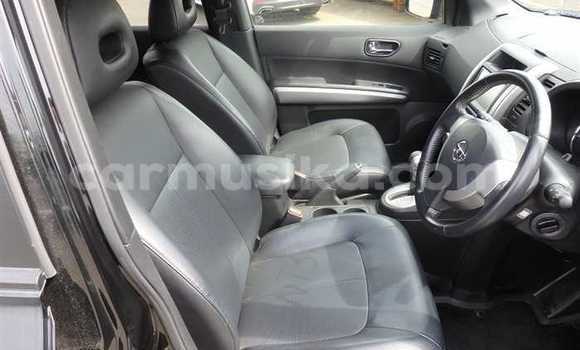 Nunua Ilio tumika Nissan X–Trail Nyeusi Gari ndani ya Beitbridge nchini Matabeleland Kusini Nunua Ilio tumika Nissan X–Trail Nyeusi Gari ndani ya Beitbridge nchini Matabeleland Kusini