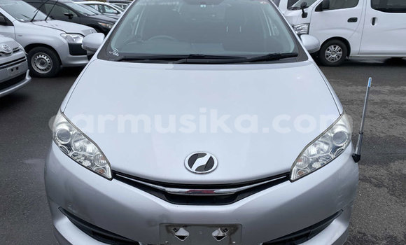 Buy Used Toyota Wish Silver Car in Beitbridge in Matabeleland South