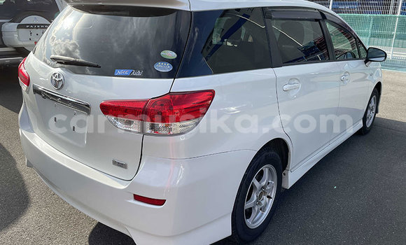 Acheter Occasion Voiture Toyota Wish Blanc à Beitbridge, Matabeleland South Acheter Occasion Voiture Toyota Wish Blanc à Beitbridge, Matabeleland South