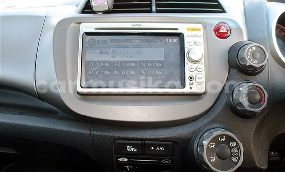 Nunua Ilio tumika Honda Fit Nyeupe Gari ndani ya Beitbridge nchini Matabeleland Kusini Nunua Ilio tumika Honda Fit Nyeupe Gari ndani ya Beitbridge nchini Matabeleland Kusini