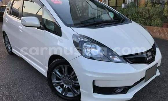 Buy Used Honda Fit Silver Car in Beitbridge in Matabeleland South Buy Used Honda Fit Silver Car in Beitbridge in Matabeleland South