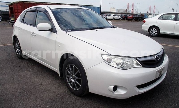 Nunua Ilio tumika Subaru Impreza Nyeupe Gari ndani ya Beitbridge nchini Matabeleland Kusini