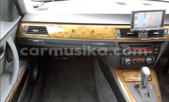 Tenga Tsaru BMW 3–Series Chena Mota in Beitbridge in Matabeleland South Tenga Tsaru BMW 3–Series Chena Mota in Beitbridge in Matabeleland South