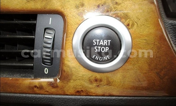 Tenga Tsaru BMW 3–Series Chena Mota in Beitbridge in Matabeleland South Tenga Tsaru BMW 3–Series Chena Mota in Beitbridge in Matabeleland South