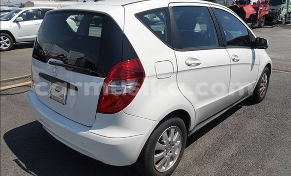 Acheter Occasion Voiture Mercedes‒Benz A–Class Blanc à Beitbridge, Matabeleland South Acheter Occasion Voiture Mercedes‒Benz A–Class Blanc à Beitbridge, Matabeleland South