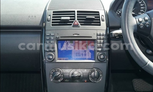 Acheter Occasion Voiture Mercedes‒Benz A–Class Blanc à Beitbridge, Matabeleland South Acheter Occasion Voiture Mercedes‒Benz A–Class Blanc à Beitbridge, Matabeleland South