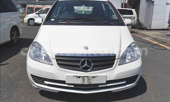 Acheter Occasion Voiture Mercedes‒Benz A–Class Blanc à Beitbridge, Matabeleland South Acheter Occasion Voiture Mercedes‒Benz A–Class Blanc à Beitbridge, Matabeleland South