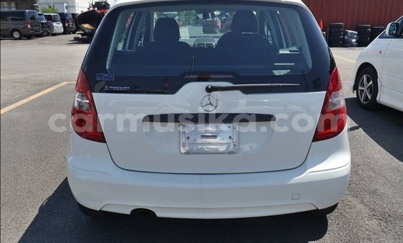 Acheter Occasion Voiture Mercedes‒Benz A–Class Blanc à Beitbridge, Matabeleland South Acheter Occasion Voiture Mercedes‒Benz A–Class Blanc à Beitbridge, Matabeleland South